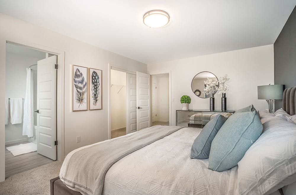 Amber Grove Condos thumbnail 17