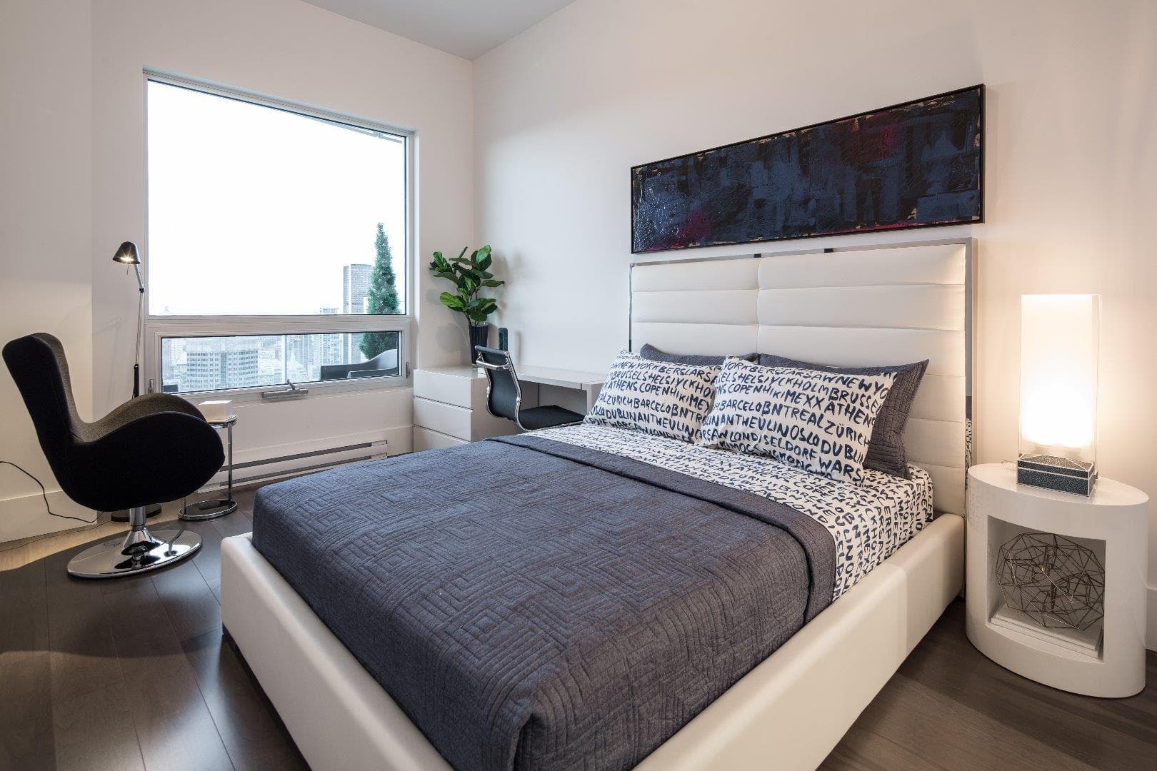Le Peterson Condos thumbnail 22