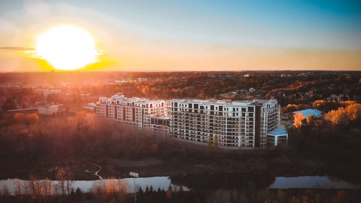 Botanica Condos