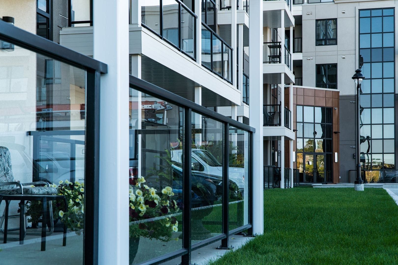 Botanica Condos thumbnail 5