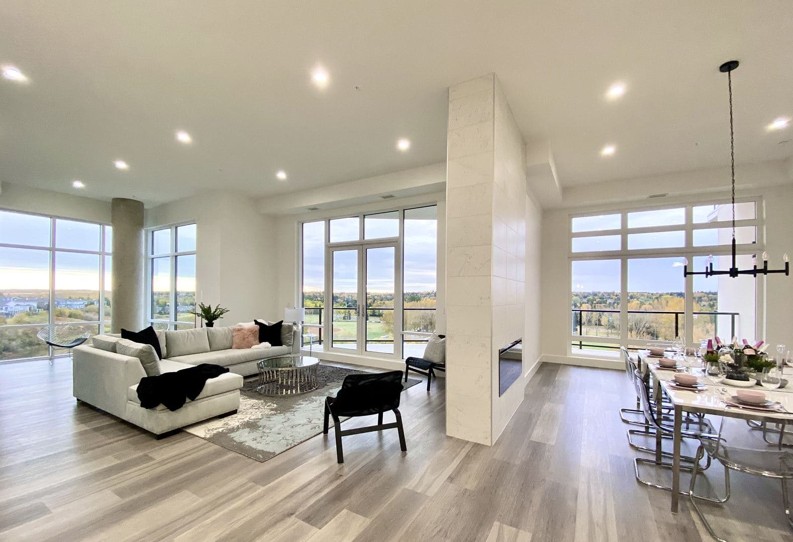 Botanica Condos thumbnail 12