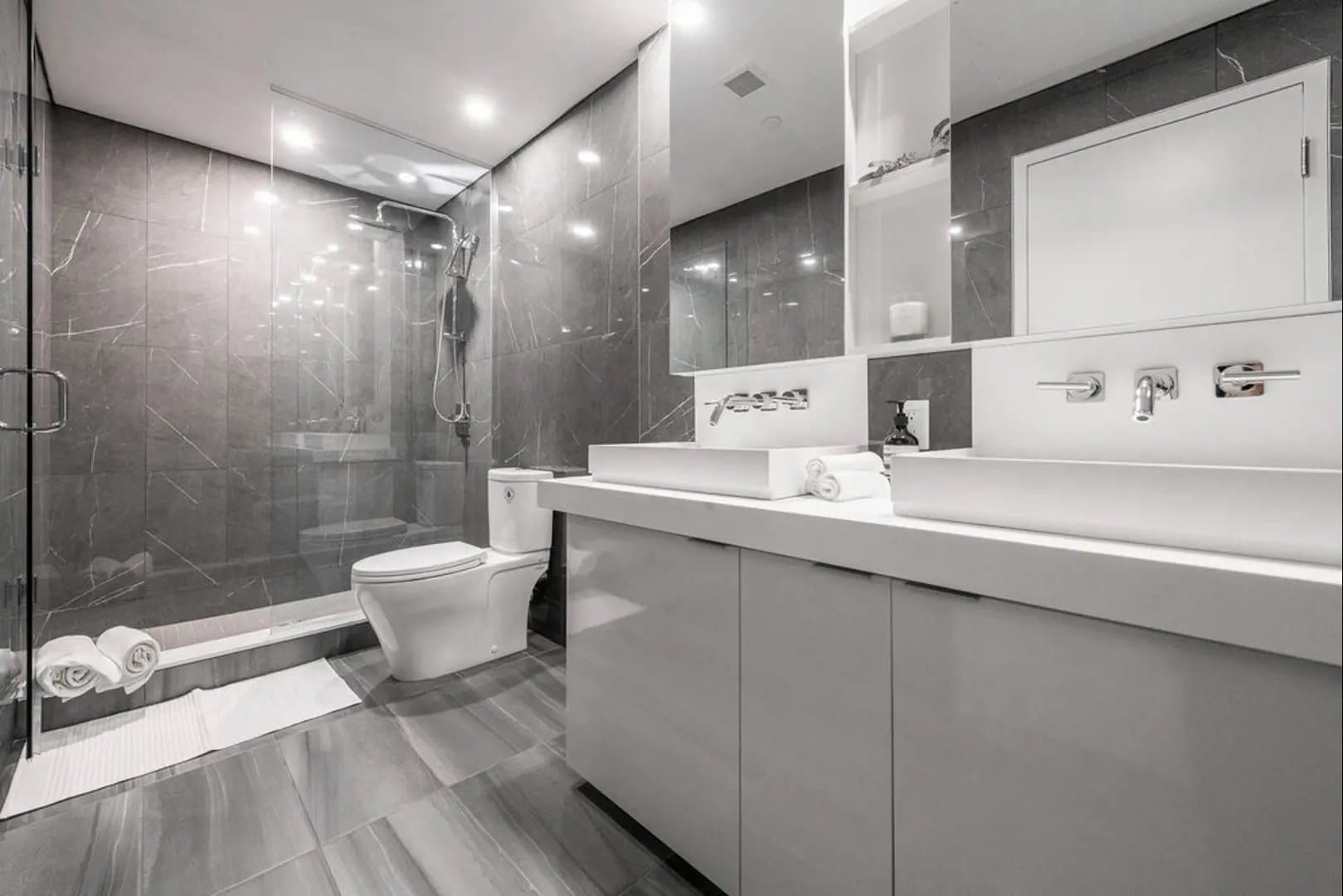 reResidences Condos thumbnail 18