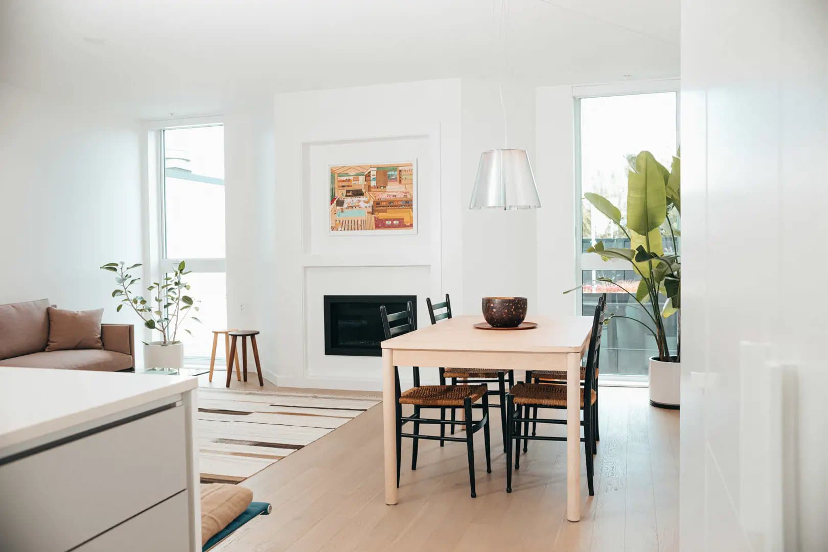 Rotunda Condos thumbnail 15