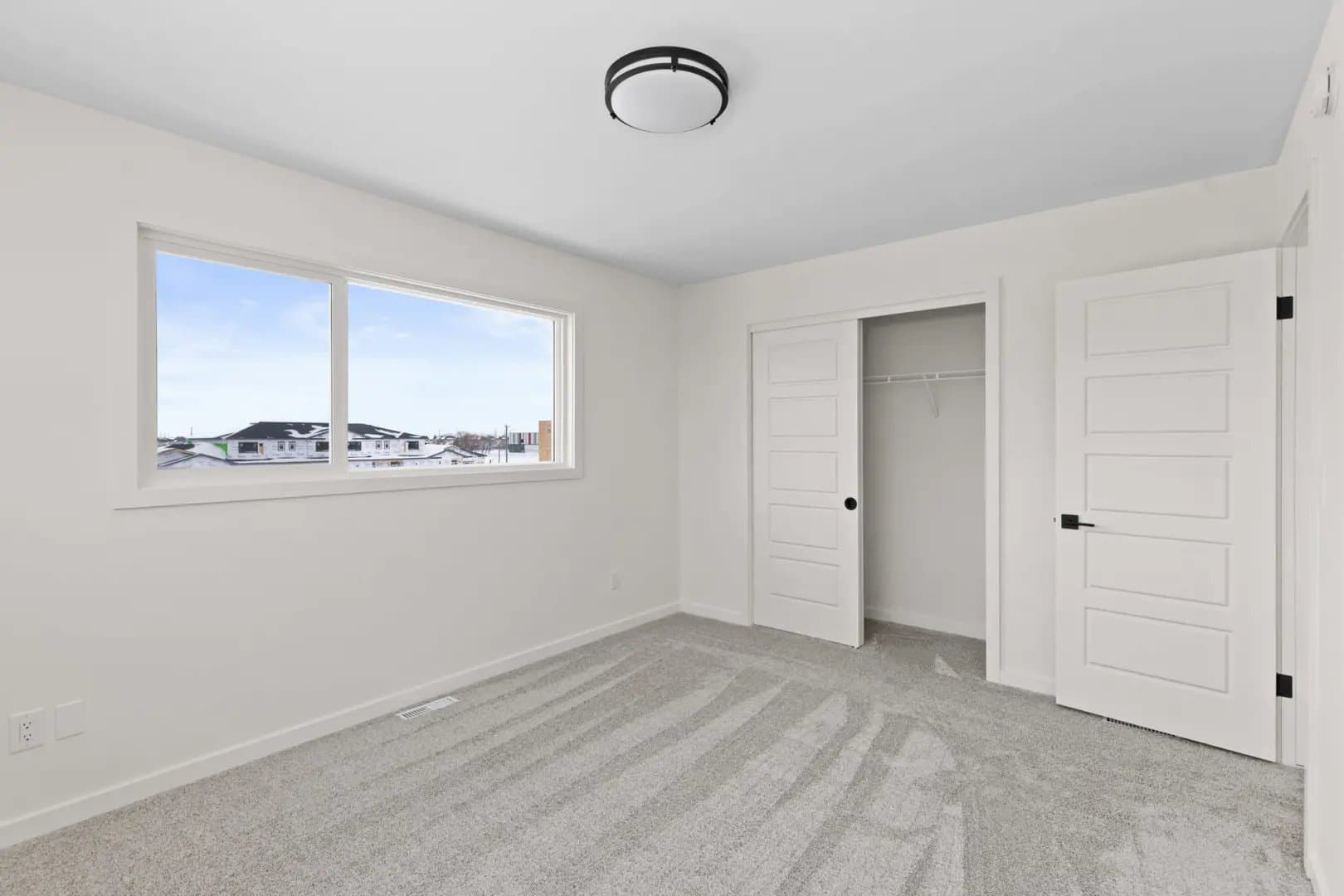 Flora North Condos thumbnail 10