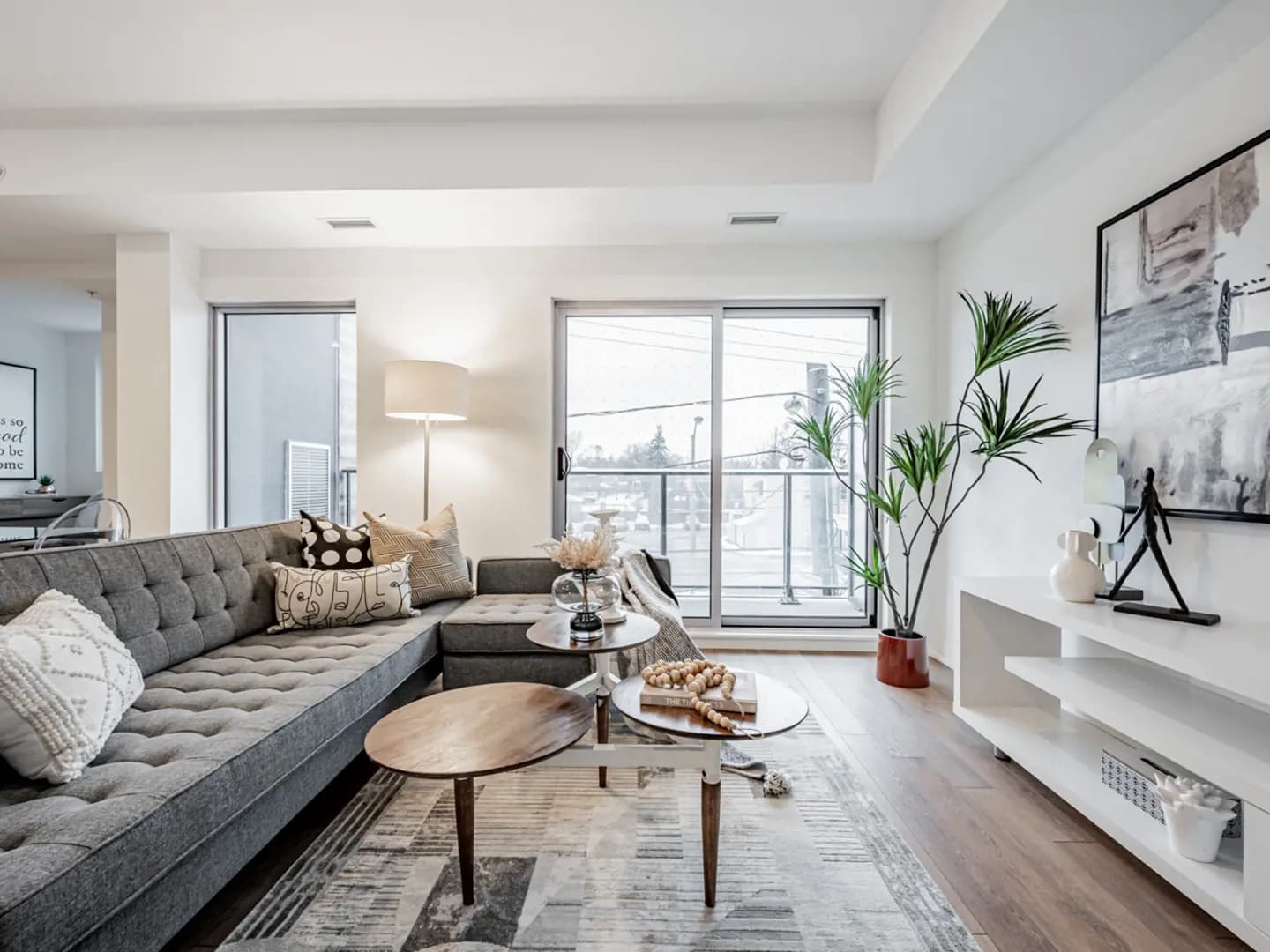 B-Line Condos thumbnail 18