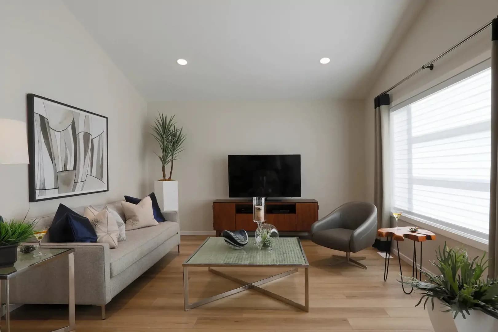 Prairie Pointe by Hilton Homes thumbnail 8