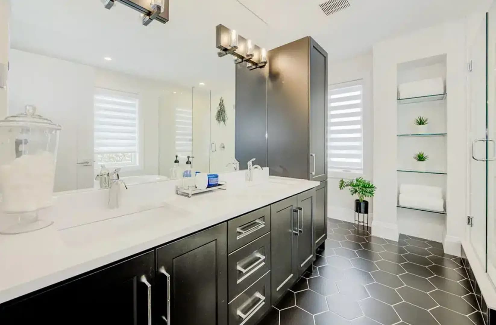 Nima by Terra View Homes thumbnail 17