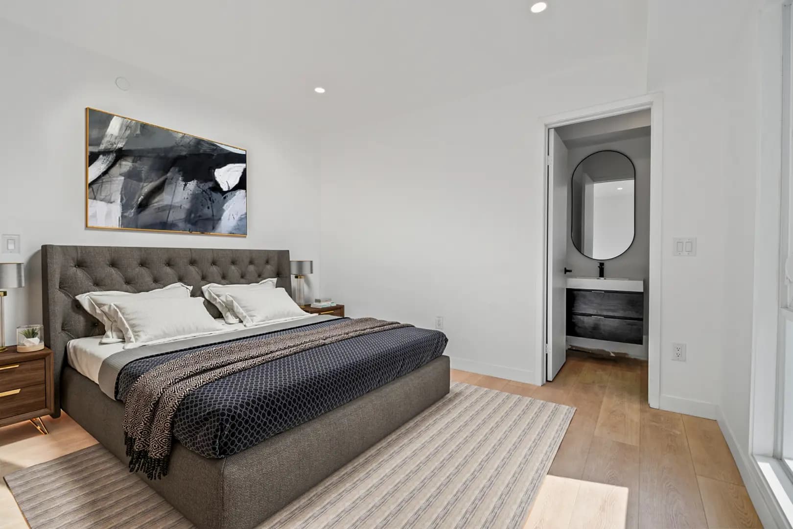 Orchard Park Condos thumbnail 14