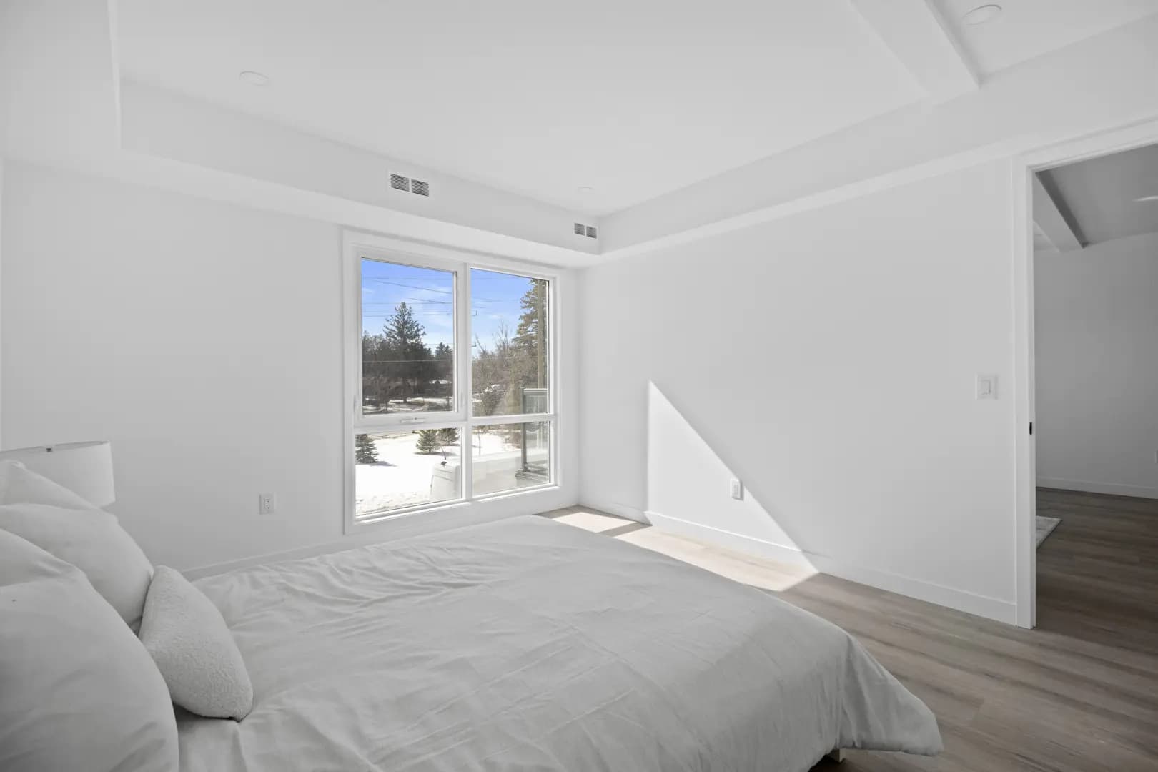 Orchard Park Condos thumbnail 15
