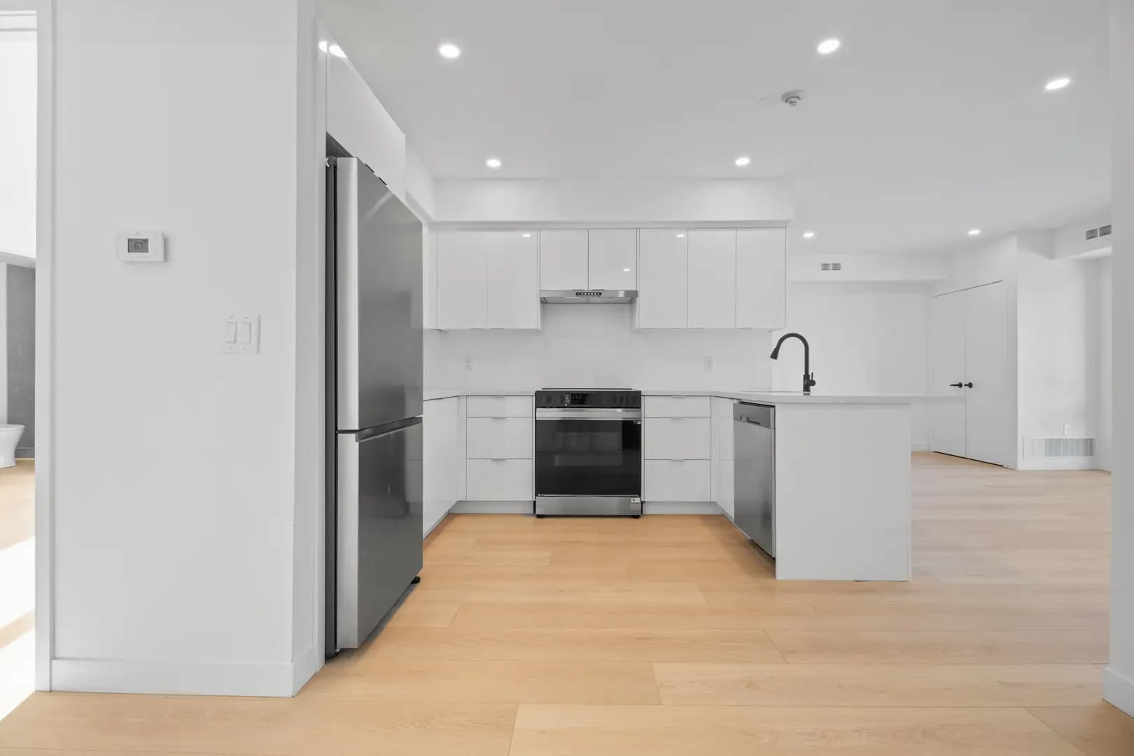 Orchard Park Condos thumbnail 23