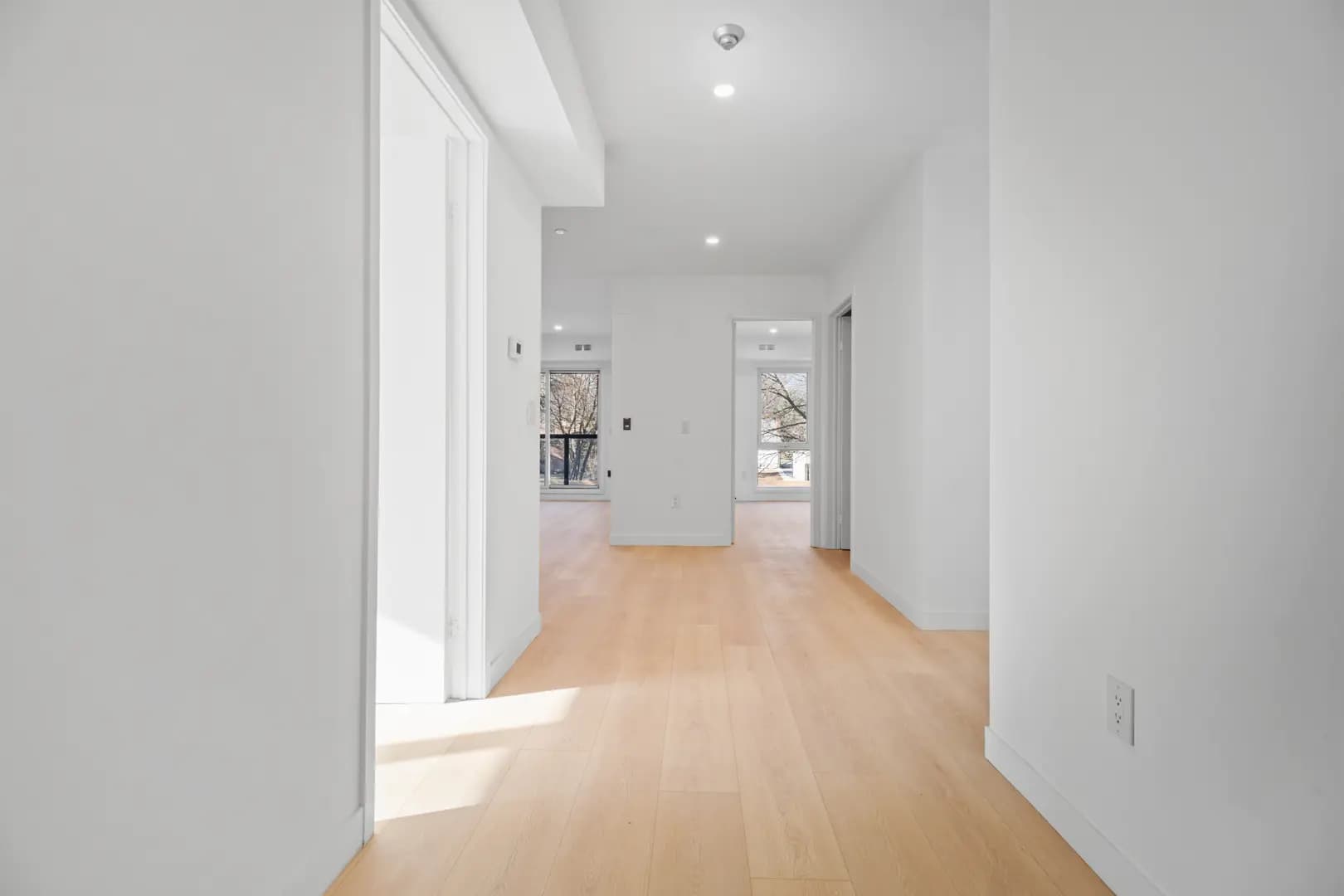 Orchard Park Condos thumbnail 24