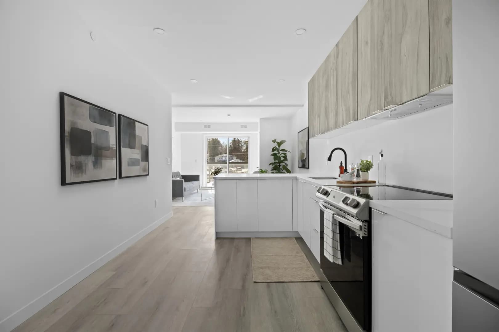 Orchard Park Condos thumbnail 7