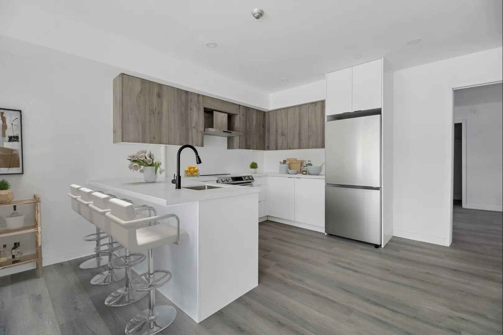 Orchard Park Condos thumbnail 8