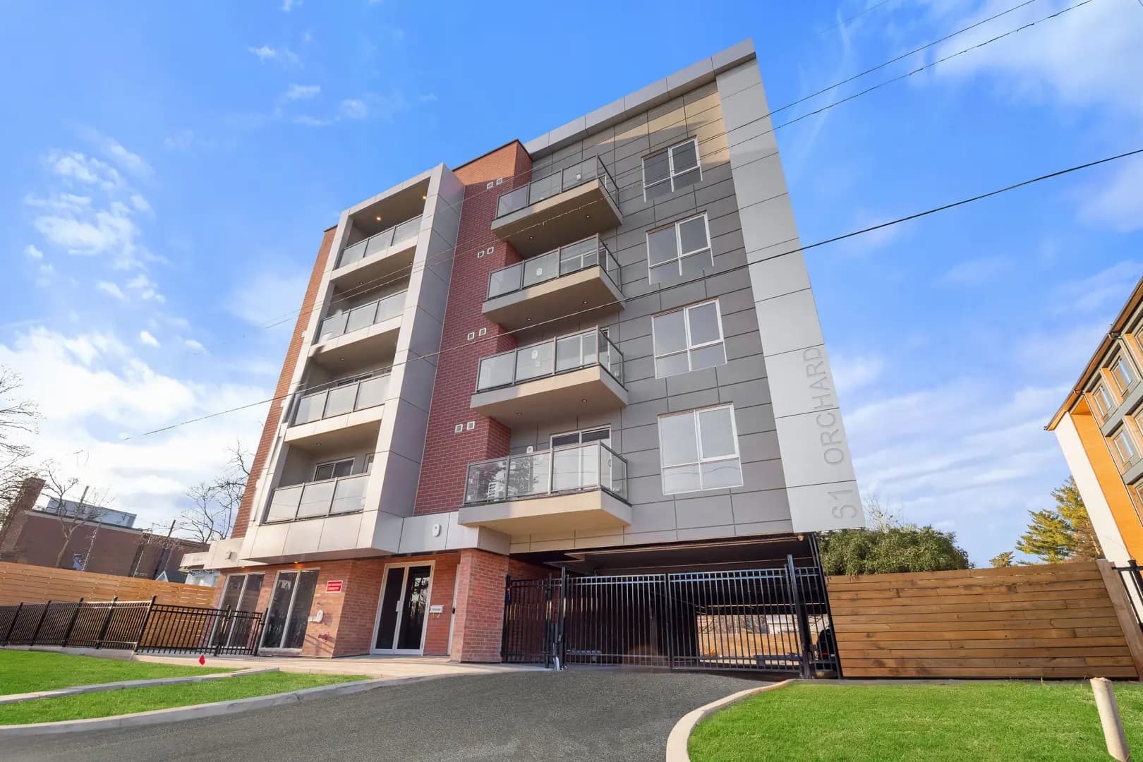 Orchard Park Condos thumbnail 2