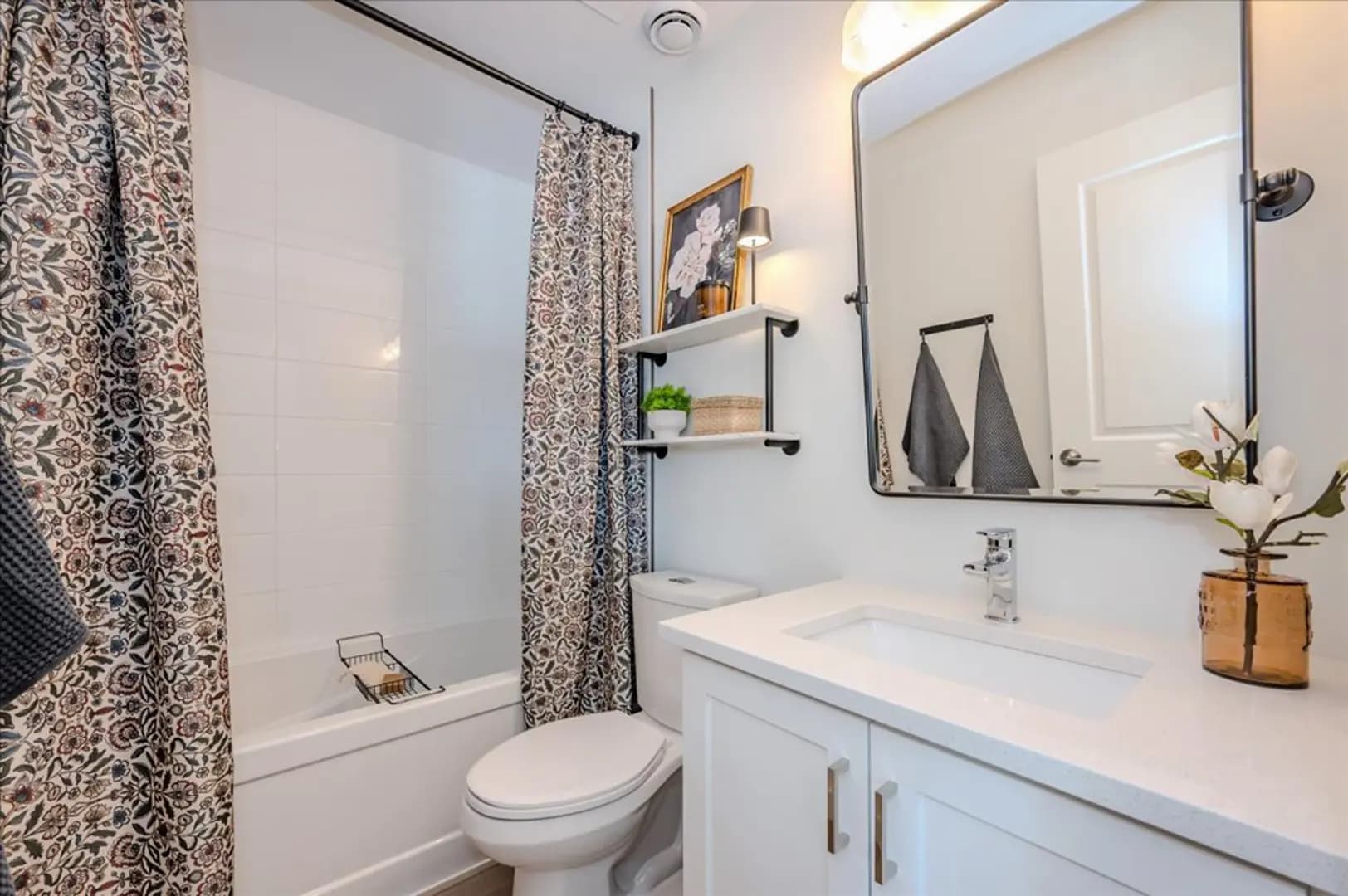 Northside Townhouse thumbnail 18