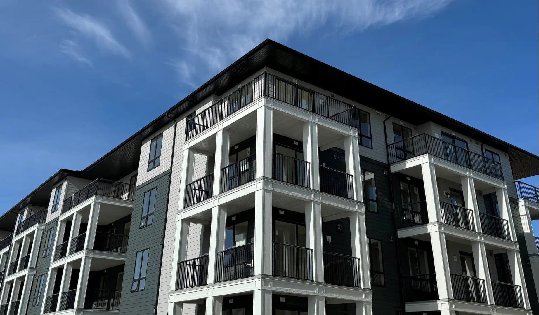 Creekview Park Condos thumbnail 7
